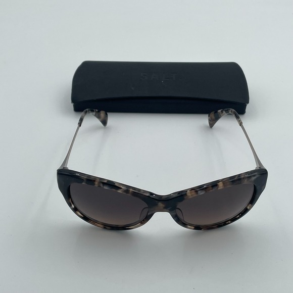 SALT Optics Sunglasses Tortoise Polarized Brown Gradient Lens Blanchett w Case main image 13
